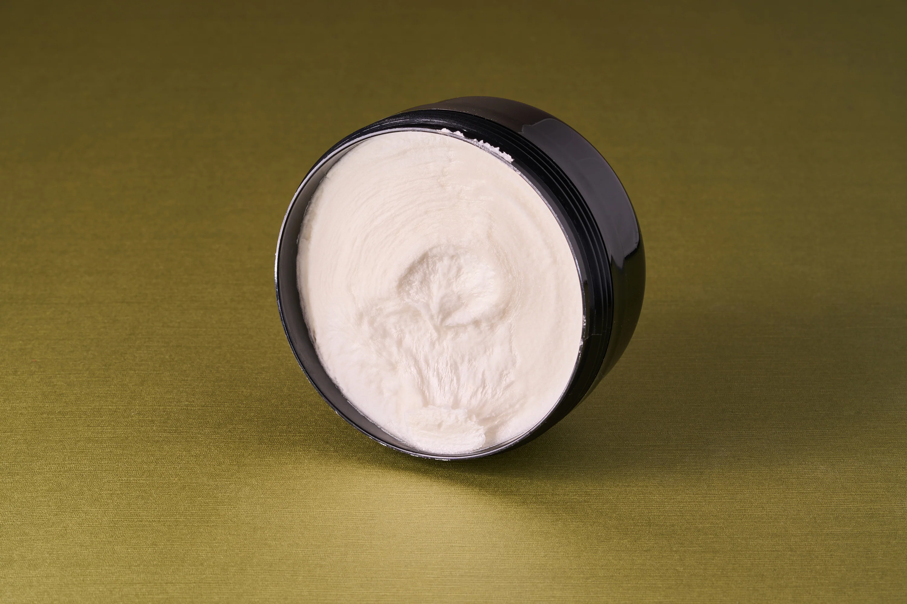 Taylor of Old Bond Street Royal Forest Shaving Cream - Image 2